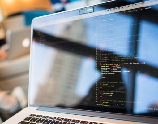 Exploring the Benefits of Cloud Services for Small Businesses